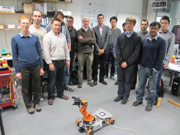 [anyscale team photo]